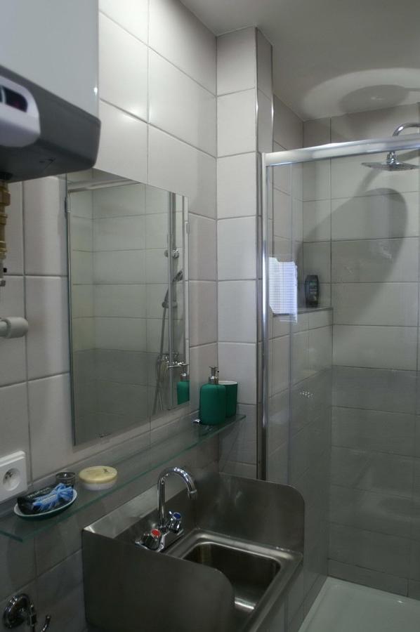 Malé útulné studio s koupelnou a kuchyňkou Svinarov Exterior foto