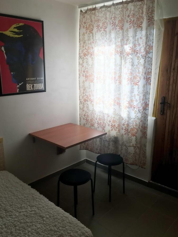 Malé útulné studio s koupelnou a kuchyňkou Svinarov Exterior foto